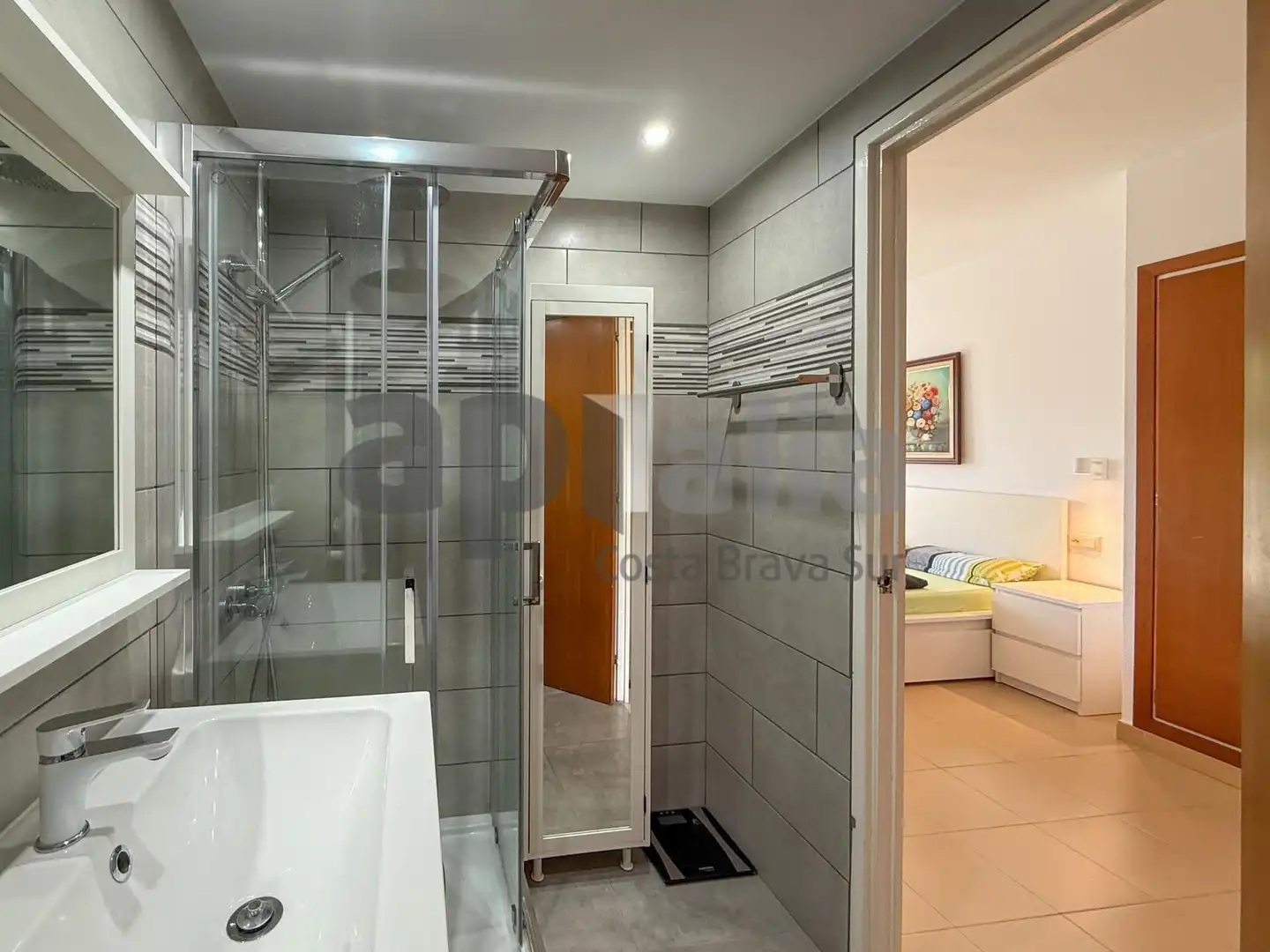 Baño de Piso en venta en Lloret de Mar con Calefacción, Jardín privado y Terraza