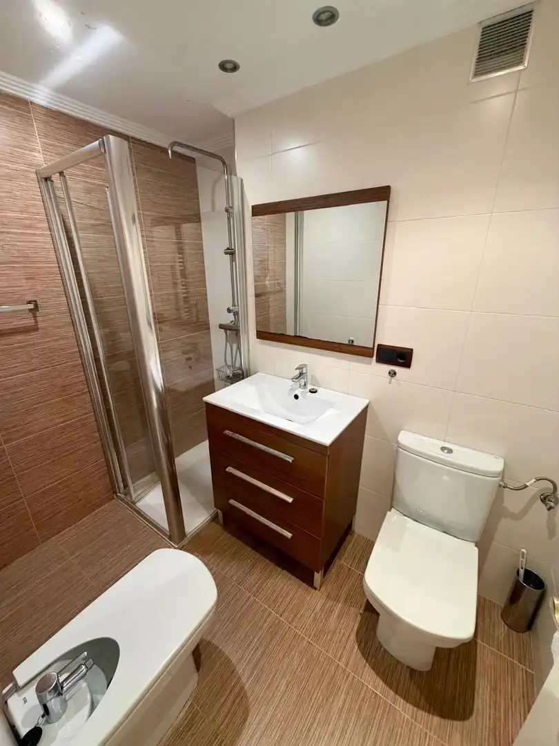 Baño de Piso en venta en Bilbao  con Calefacción y Terraza