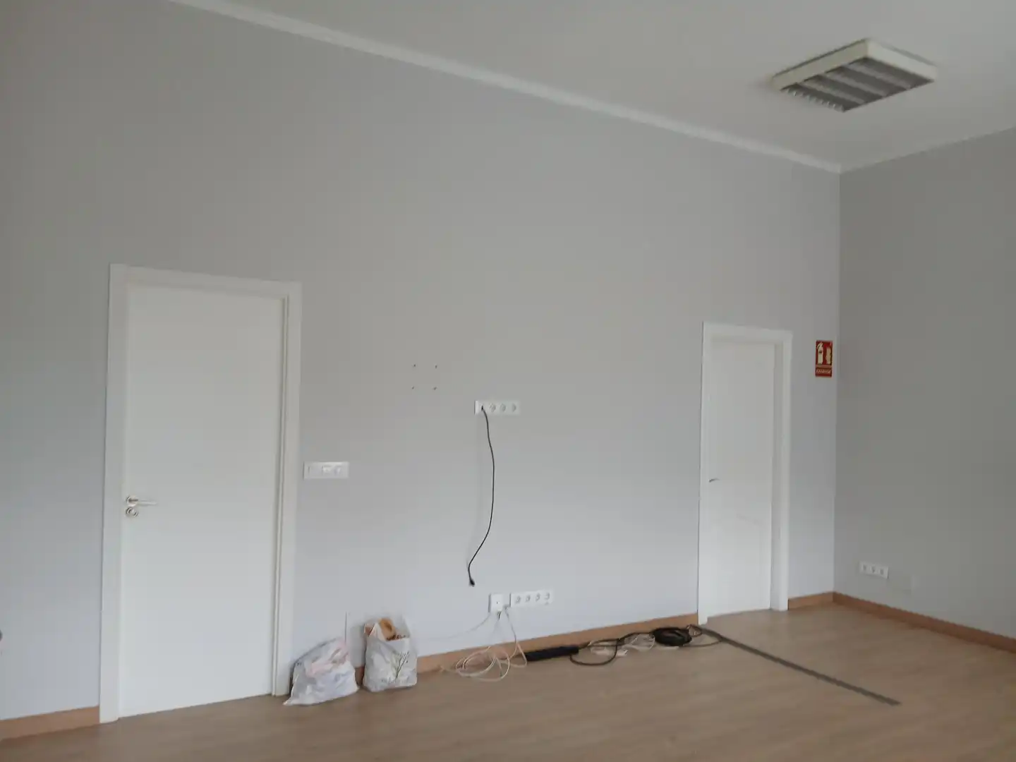 Local comercial en venta en Avenida de Solares 8, imagen 8