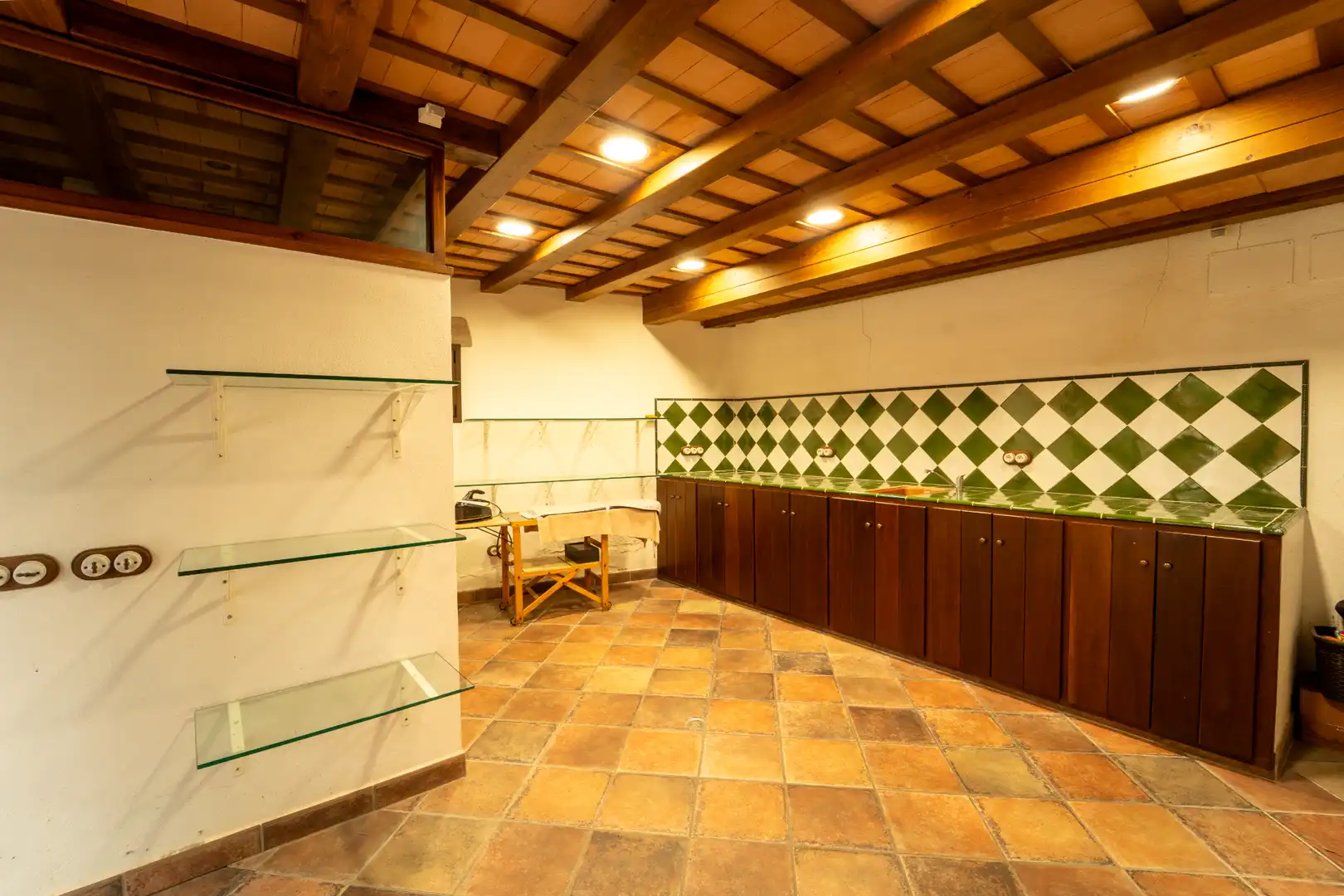 Cocina de Finca rústica en venta en Sant Joan de Mollet con Aire acondicionado, Calefacción y Jardín privado