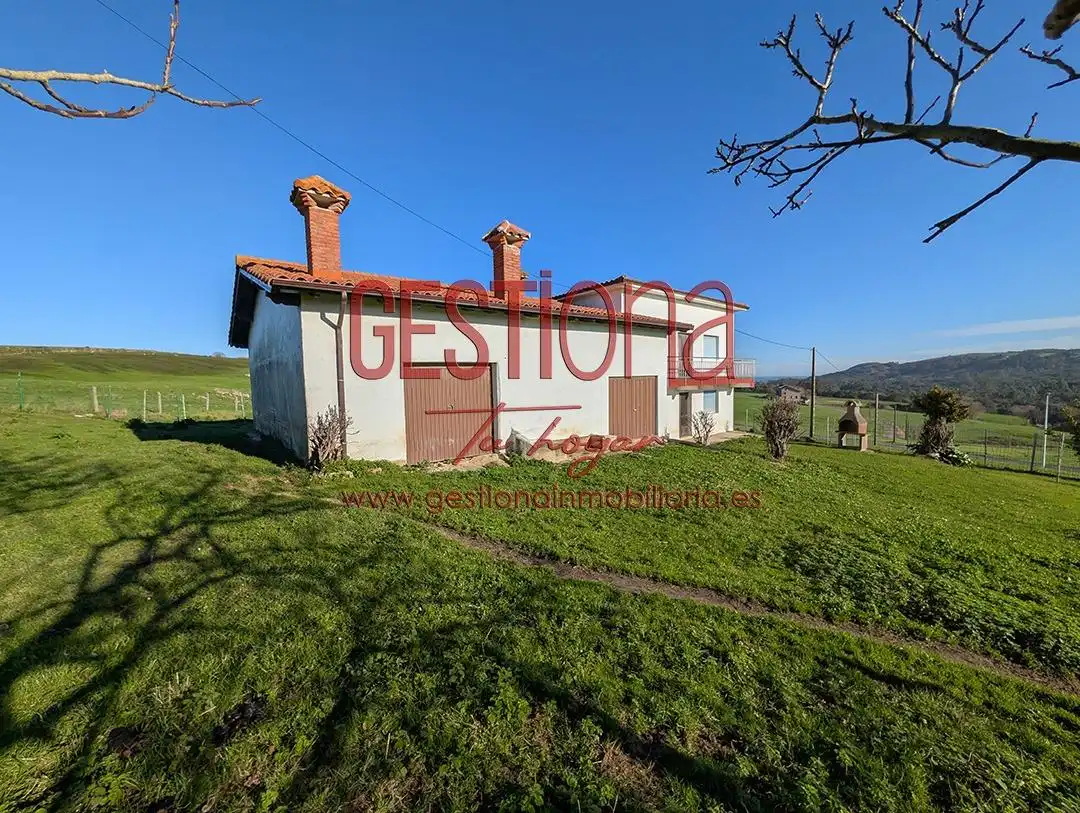 Country house zum Verkauf in Bareyo mit Privatgarten, Terrasse und Balkon