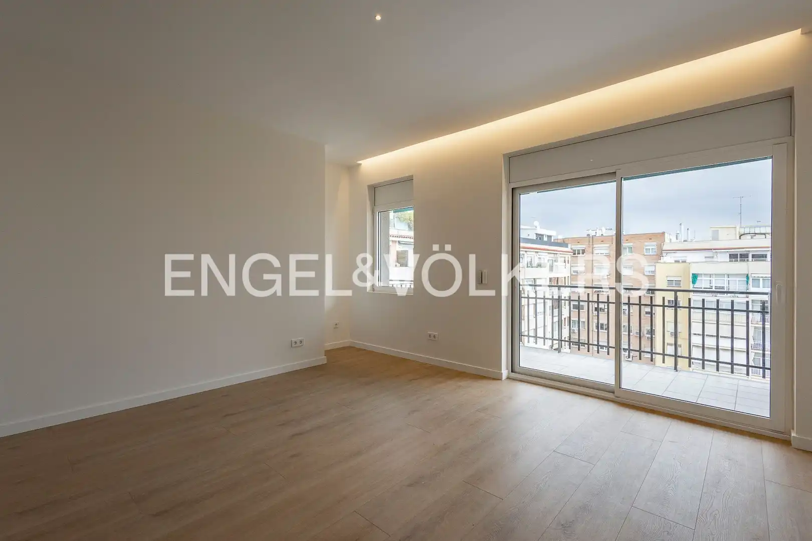 Living room of Flat for sale in Barcelona  with Air Conditioner, Heating and Parquet flooring