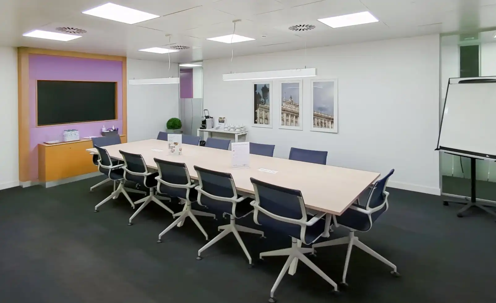 Office for rent in Madrid  with Air Conditioner, Heating and Furnished