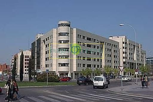 Garage for rent in AV REYES LEONESES, Las Eras de Renueva