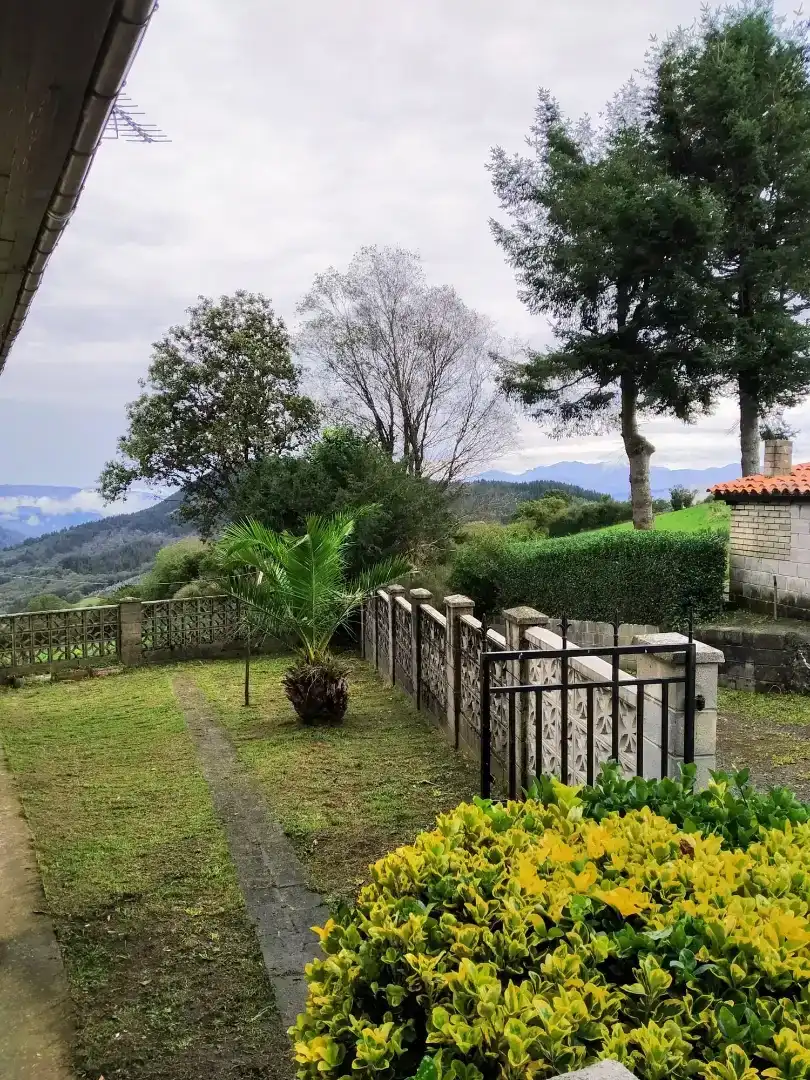 Jardí de Finca rústica en venda en Salas