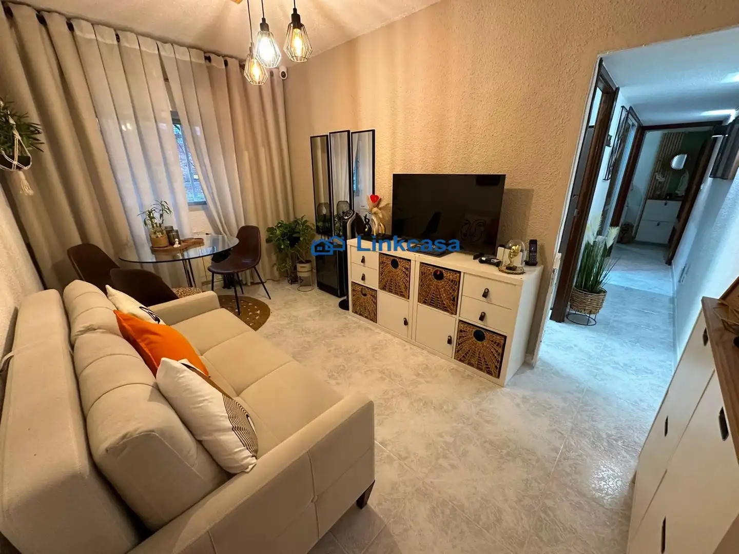 Living room of Flat for sale in Madrid  with Air Conditioner and Heating