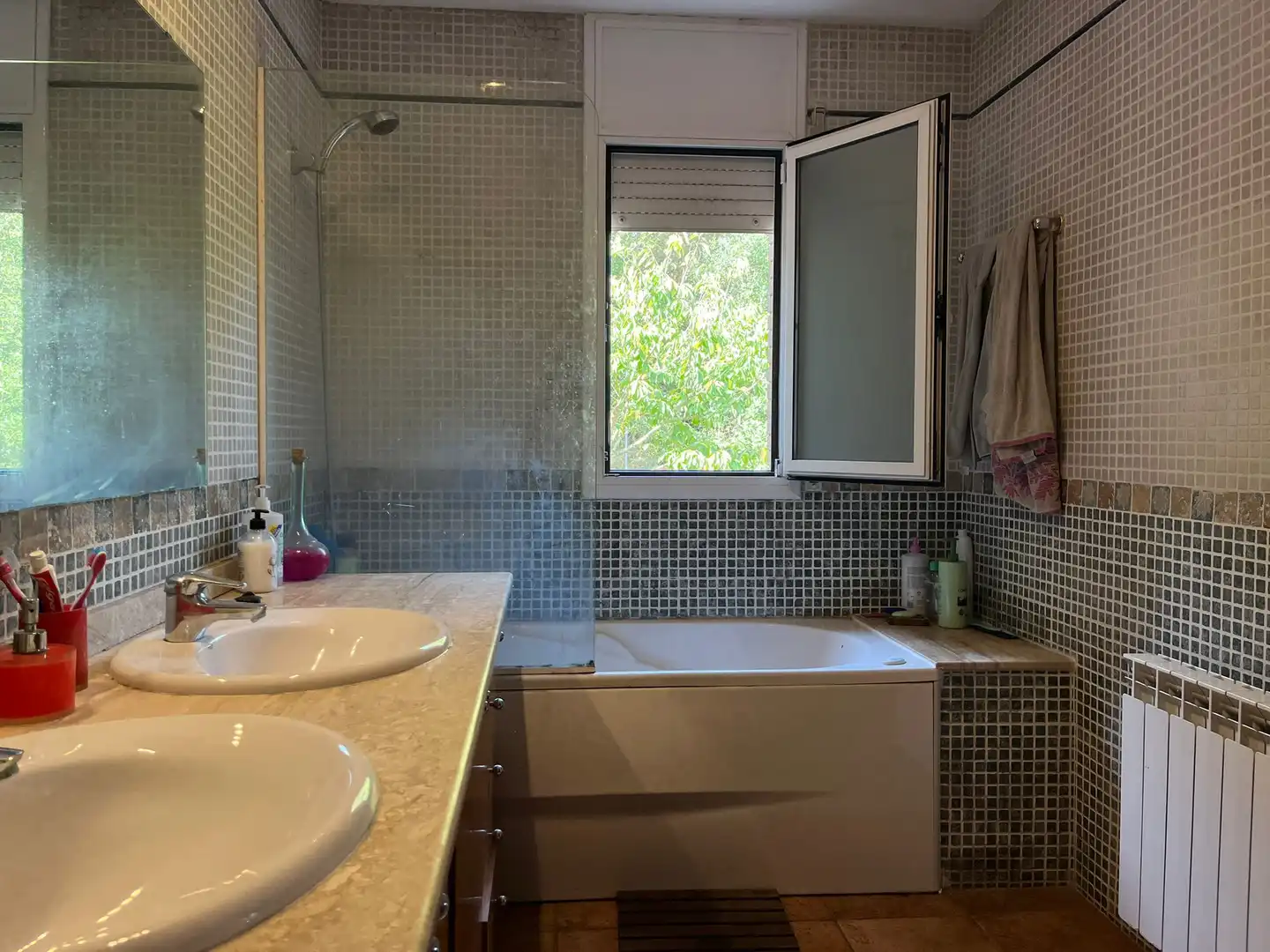Bany de Casa o xalet en venda en Vilanova del Vallès amb Calefacció, Jardí privat i Terrassa