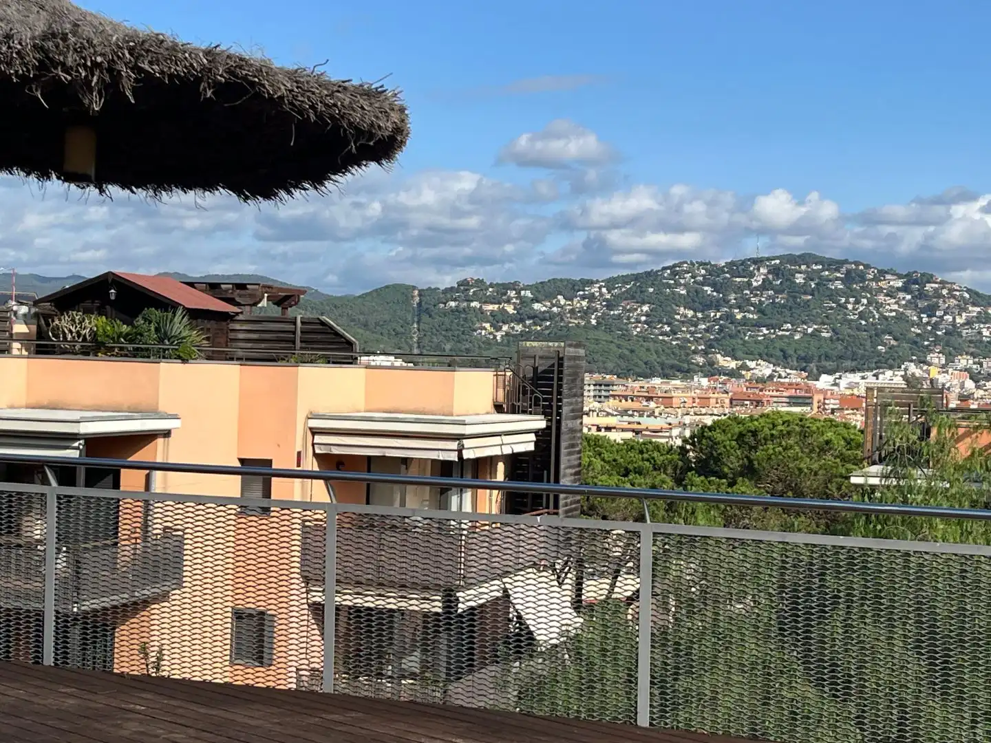 Apartamento con piscina en venta en Avenida Sa Boadella 10, imagen 2