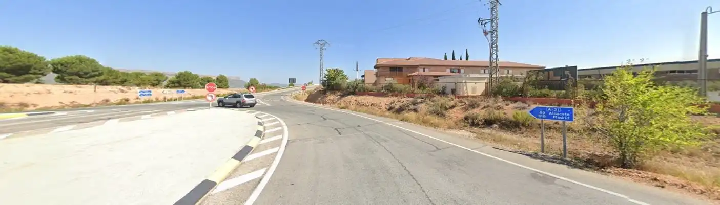 Exterior view of Buildings for sale in Almansa