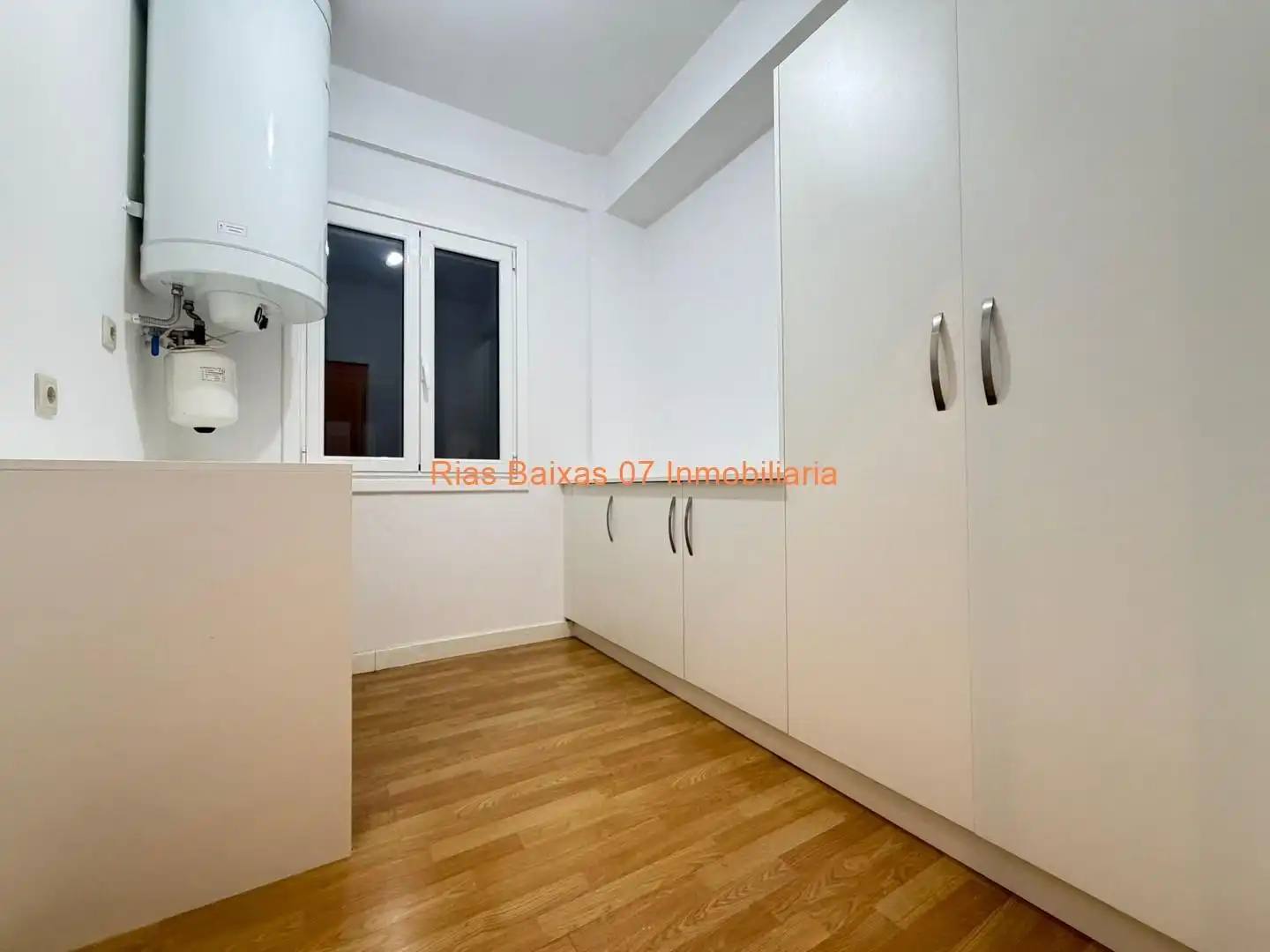 Kitchen of Flat for sale in Vigo   with Heating and Terrace