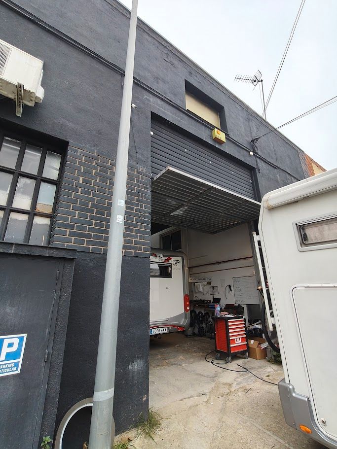 Vista exterior de Nau industrial en venda en Les Franqueses del Vallès amb Calefacció
