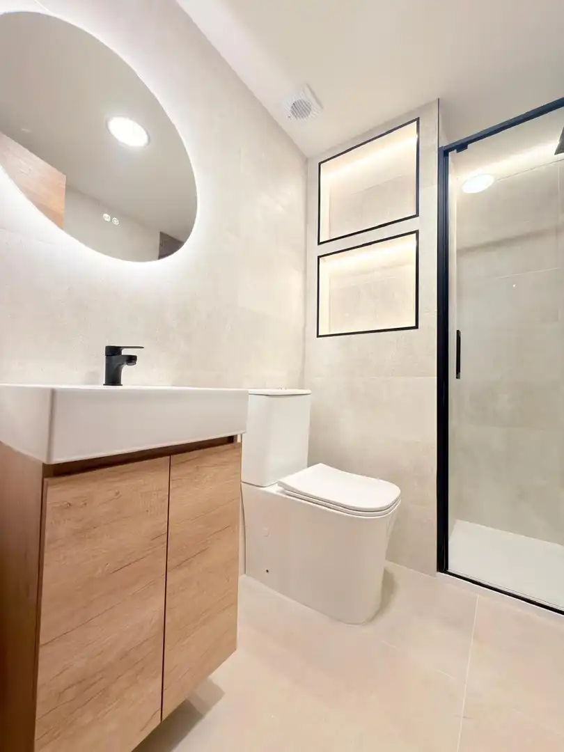 Badezimmer von Dachboden zur Miete in Alicante / Alacant mit Klimaanlage, Heizung und Terrasse