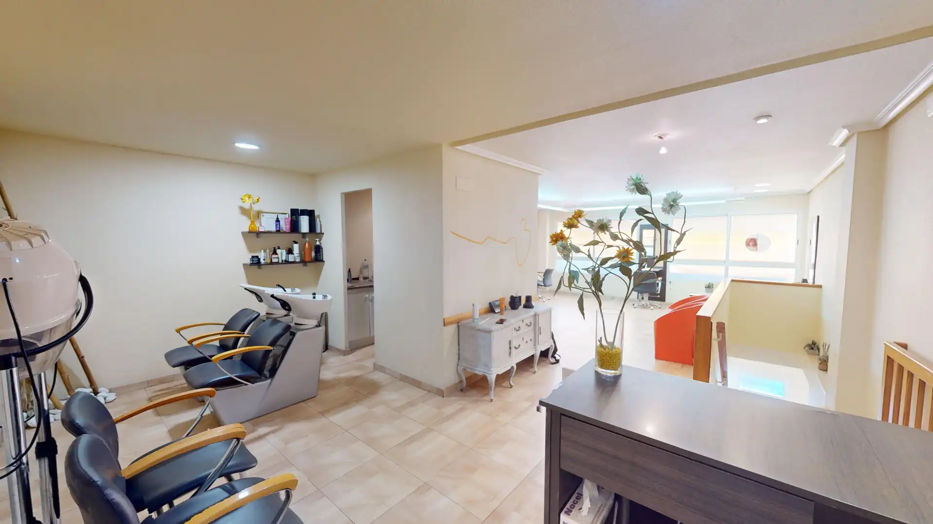 Local en venta en Elche / Elx con Aire acondicionado y Amueblado