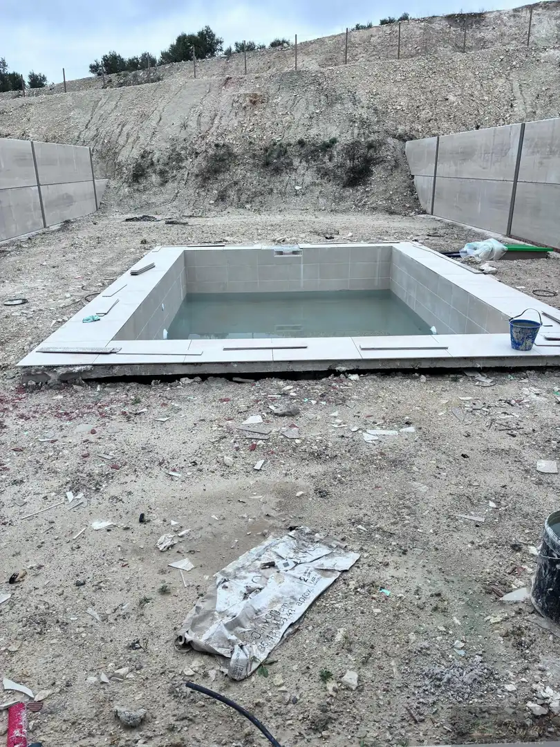 Swimming pool of Houses for sale in Lucena  with Swimming Pool