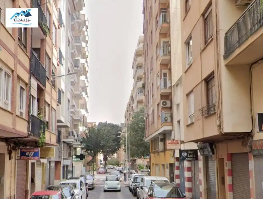 Flat for sale in Calle RAMON Y CAJAL, imagen 2