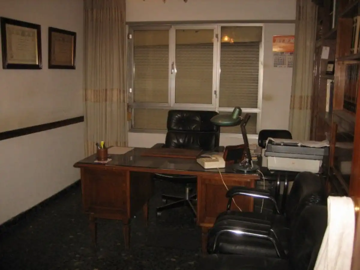 Office for sale in Flores de Sil - La Placa