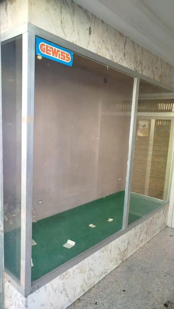 Local en venta en L'Olleria