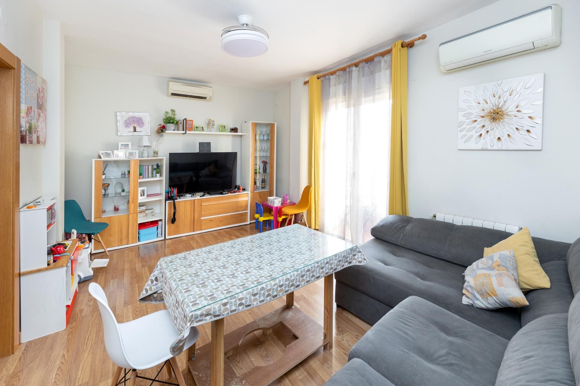Sala d'estar de Casa o xalet en venda en Armilla