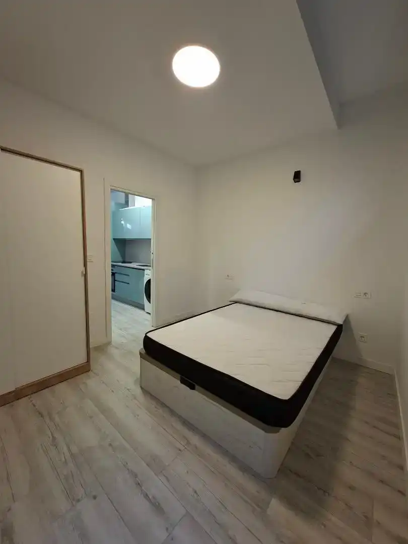 Habitación de Apartamento de alquiler en Valladolid con Amueblado