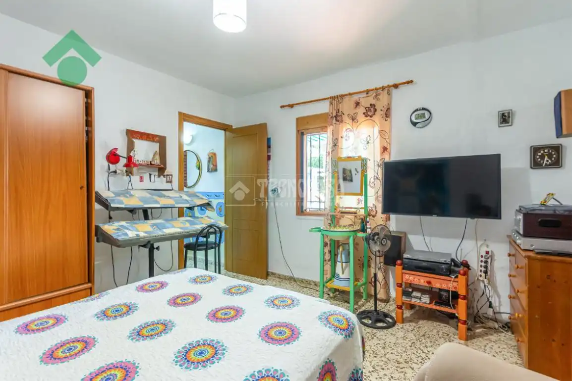 Dormitori de Finca rústica en venda en Nerja amb Jardí privat, Terrassa i Piscina