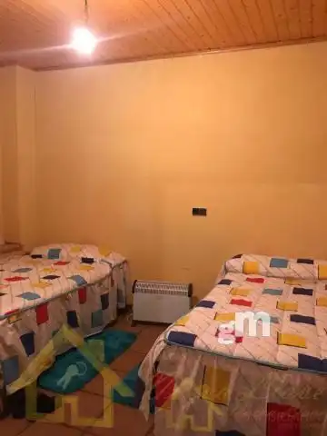 Dormitori de Casa o xalet en venda en Quiroga amb Traster, Piscina i Moblat