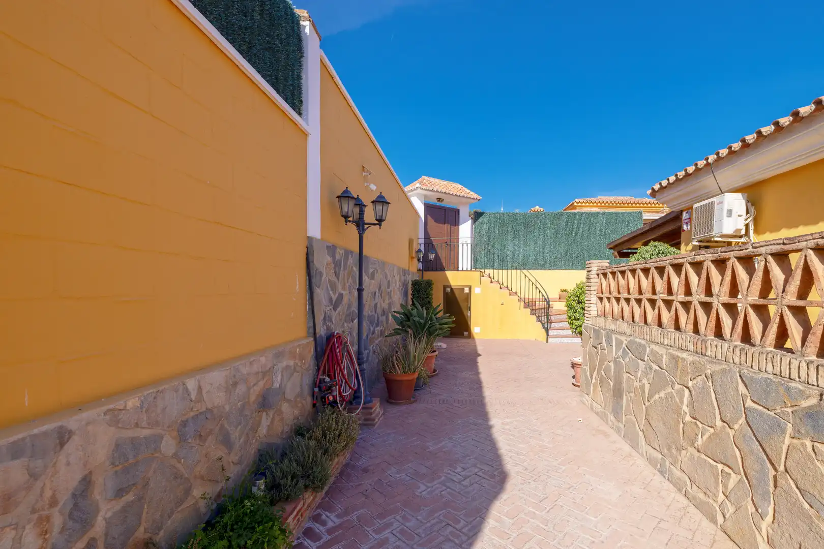 Exterior view of Houses for sale in Málaga  with Air Conditioner, Heating and Private garden