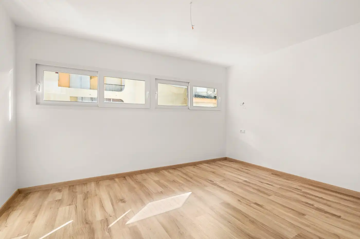 Schlafzimmer von Wohnung zum Verkauf in Calpe / Calp mit Heizung, Terrasse und Balkon