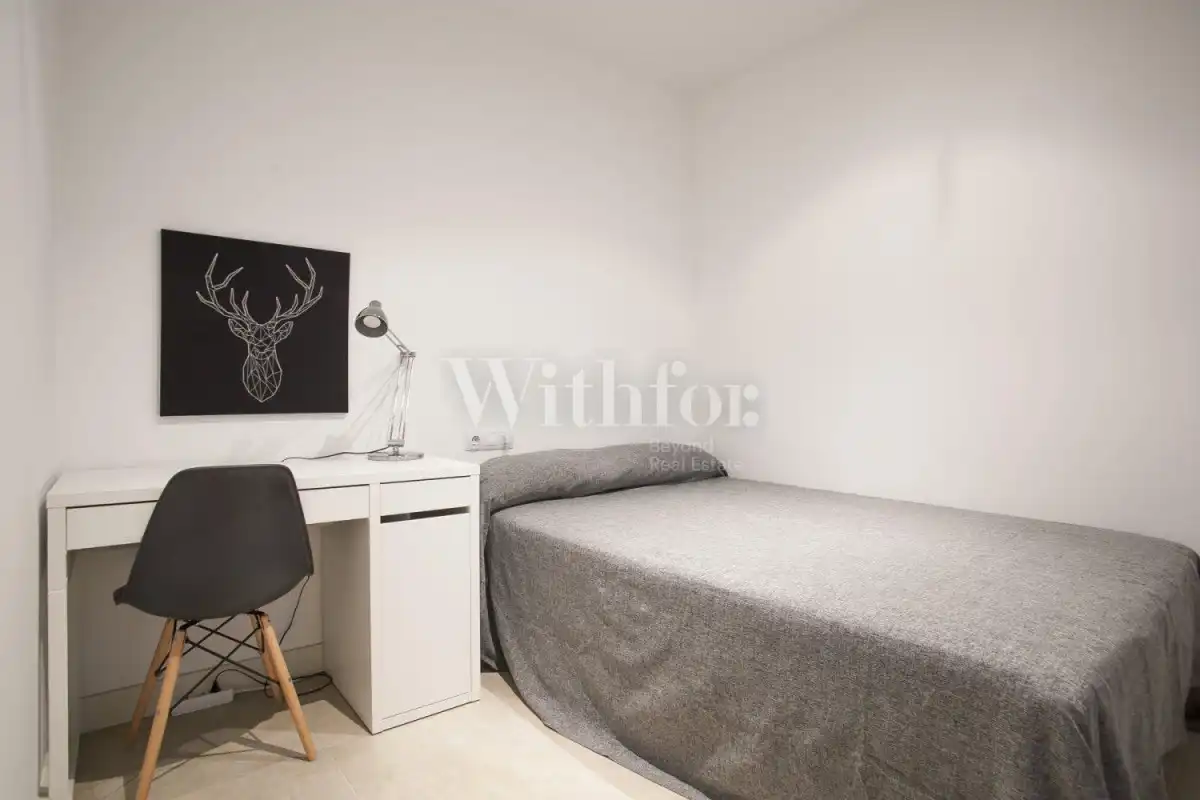Habitación de Piso en venta en Barcelona con Aire acondicionado, Calefacción y Balcón