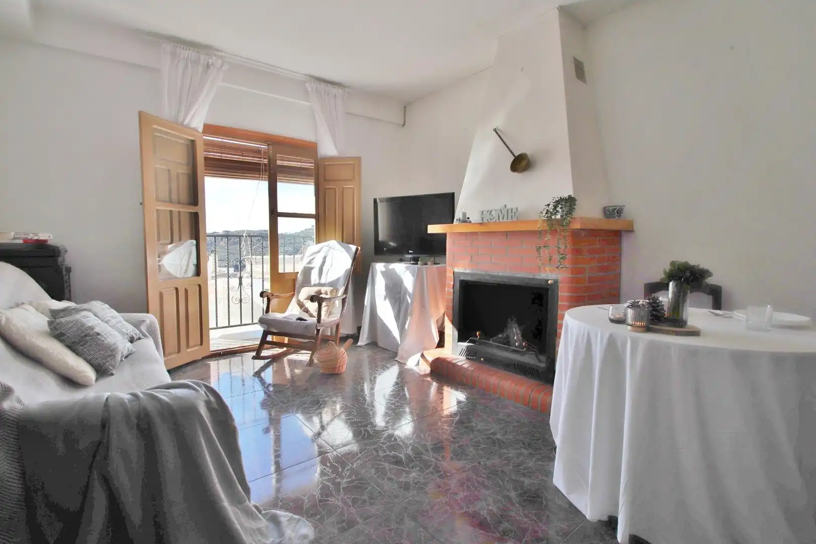 Wohnzimmer von Haus oder Chalet zum Verkauf in Nevada mit Terrasse und Balkon