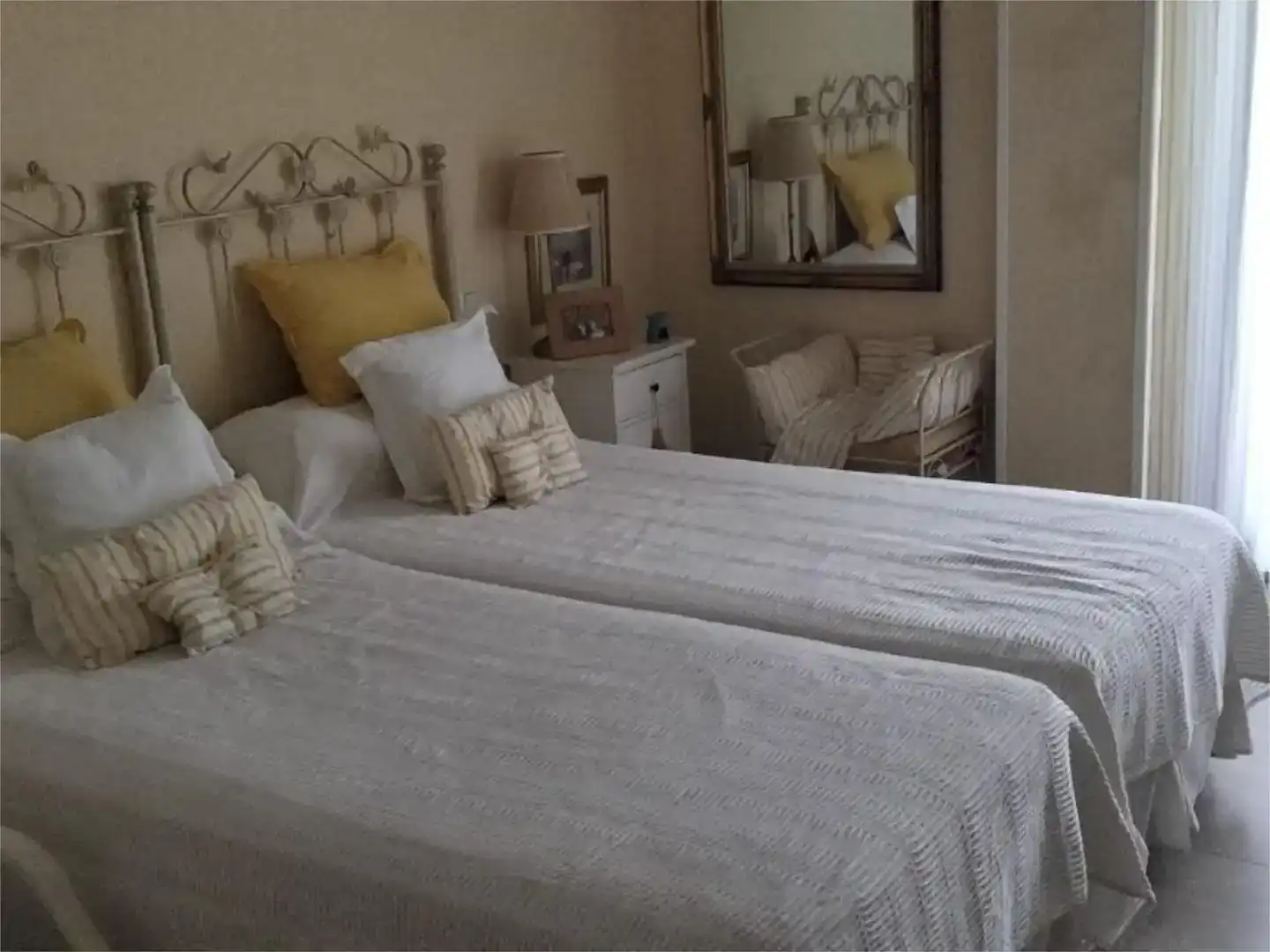 Habitación de Dúplex en venta en Marbella con Aire acondicionado y Piscina