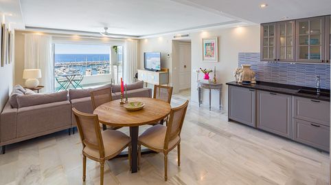 Foto 4 de Apartamento en venta en Puerto Banús, Marbella
