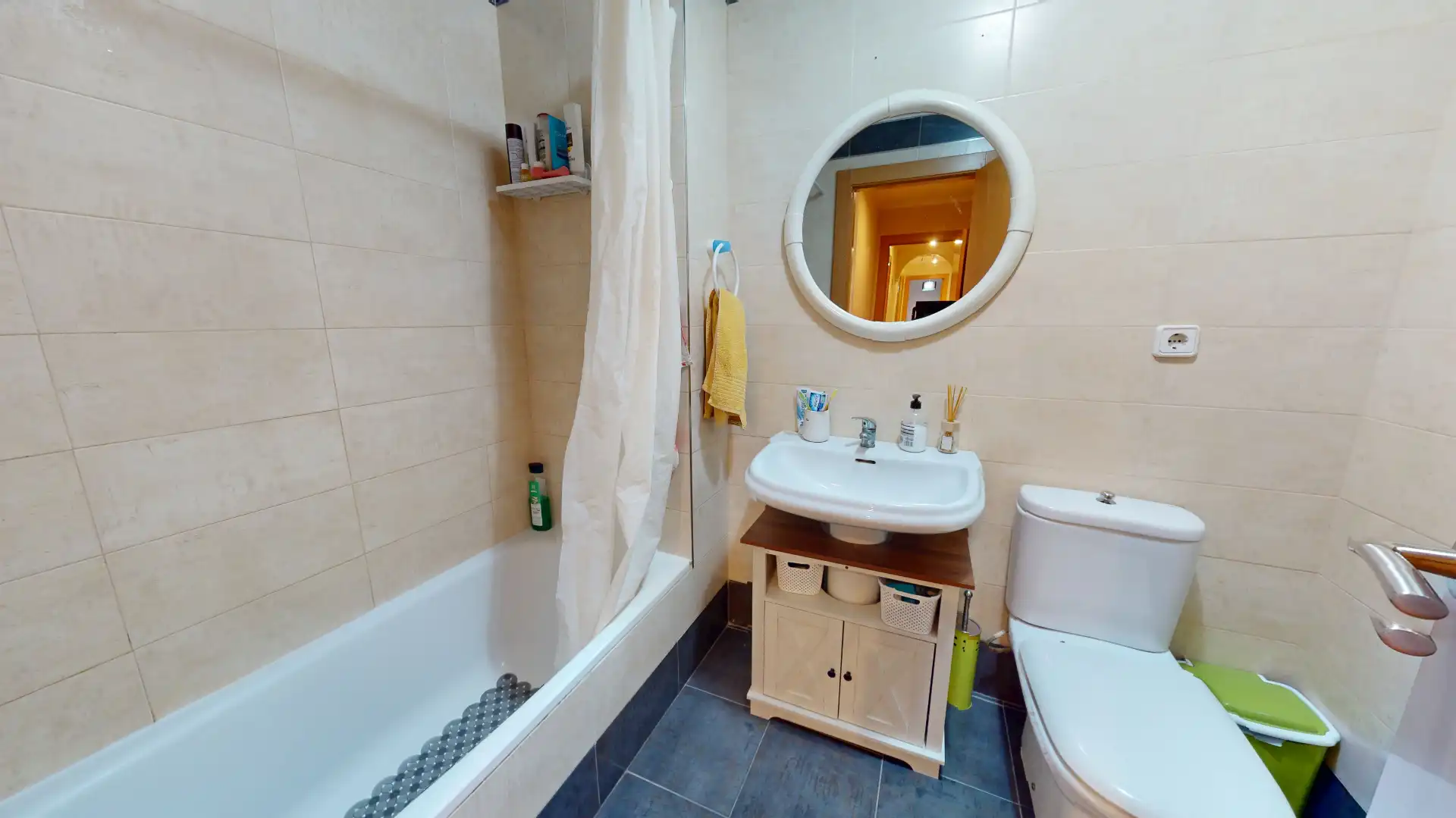 Bathroom of Flat for sale in Elda  with Terrace and Storage room