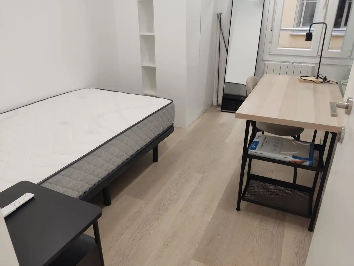 Bedroom of Flat for share in Madrid  with Heating, Furnished and Oven