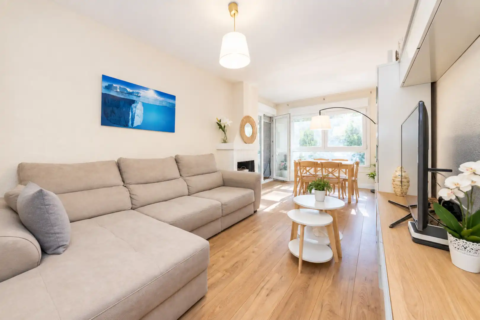 Sala de estar de Piso en venta en Colmenar Viejo con Calefacción, Parquet y Terraza