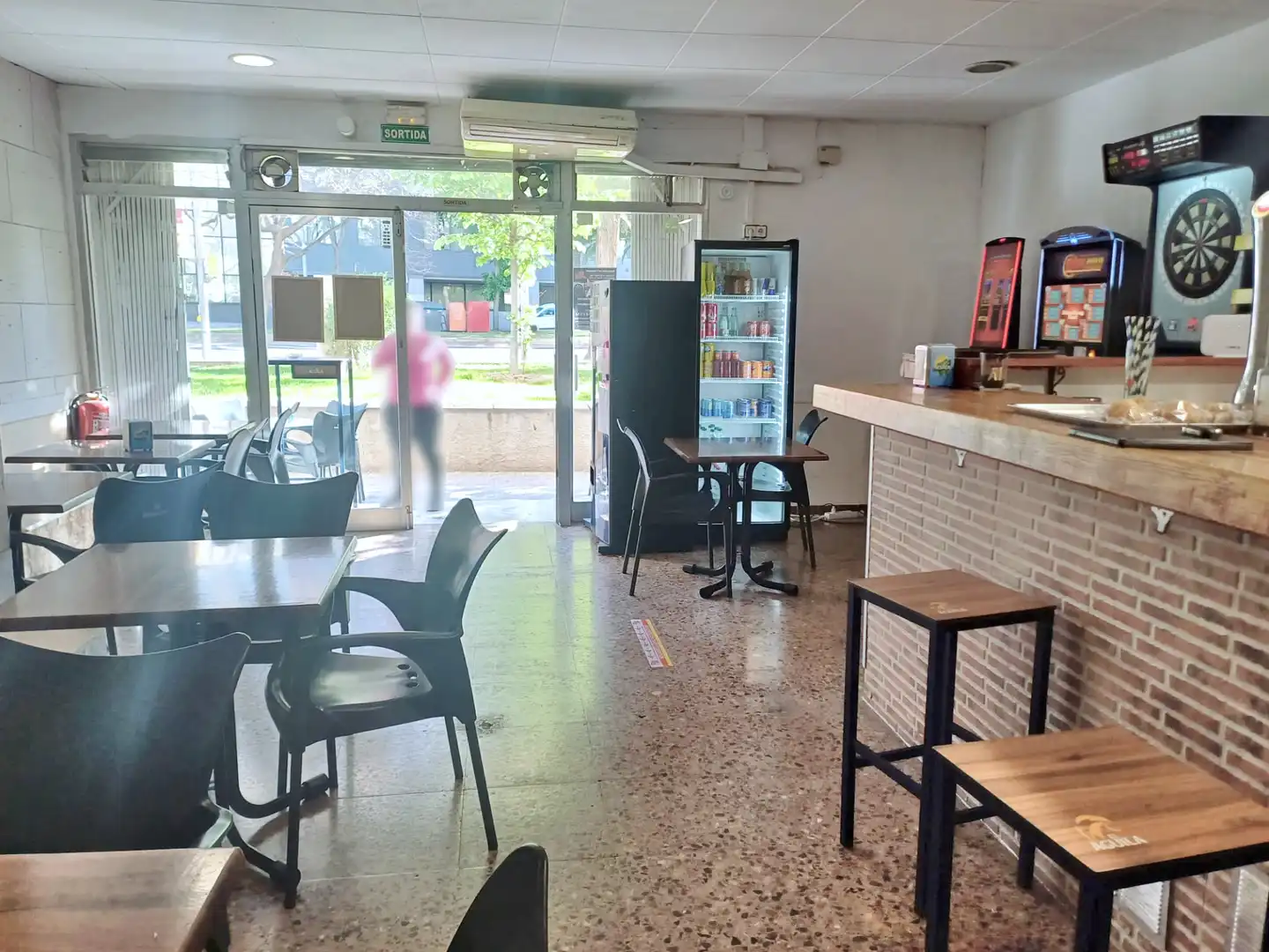 Business premises for transfer in Llevant