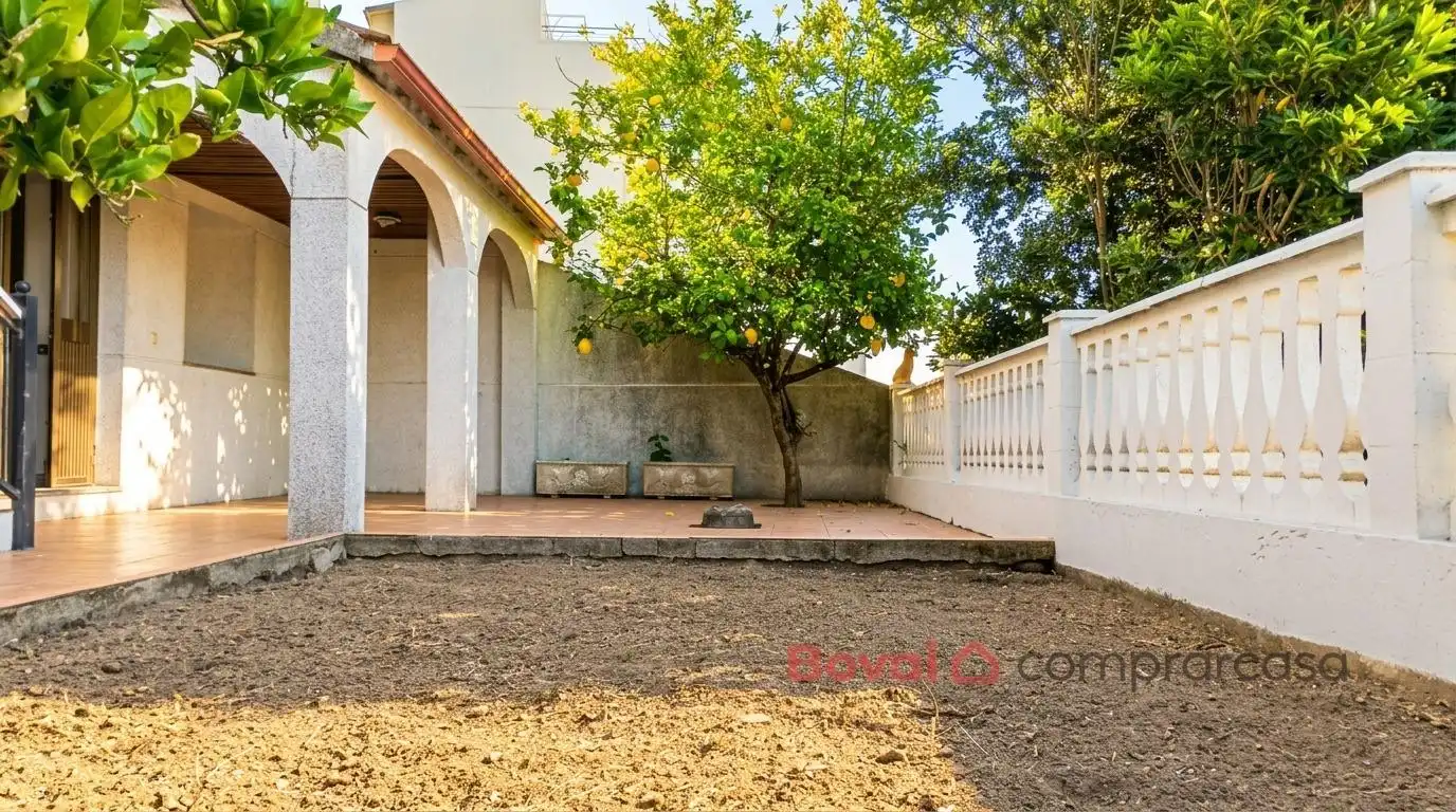 Terrace of Houses for sale in Vigo   with Heating, Private garden and Parquet flooring