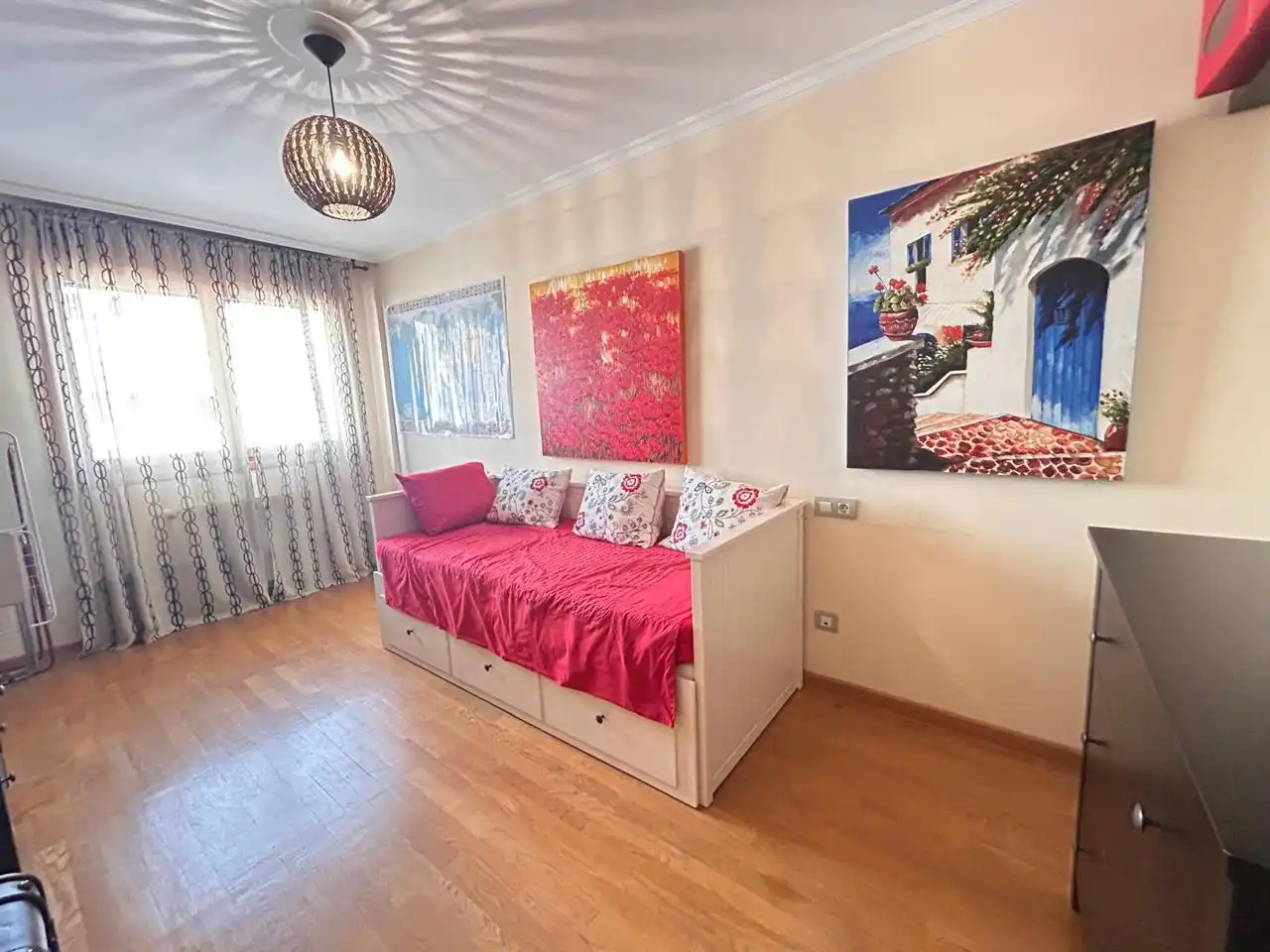 Bedroom of Flat for rent in Gijón   with Heating, Storage room and Furnished
