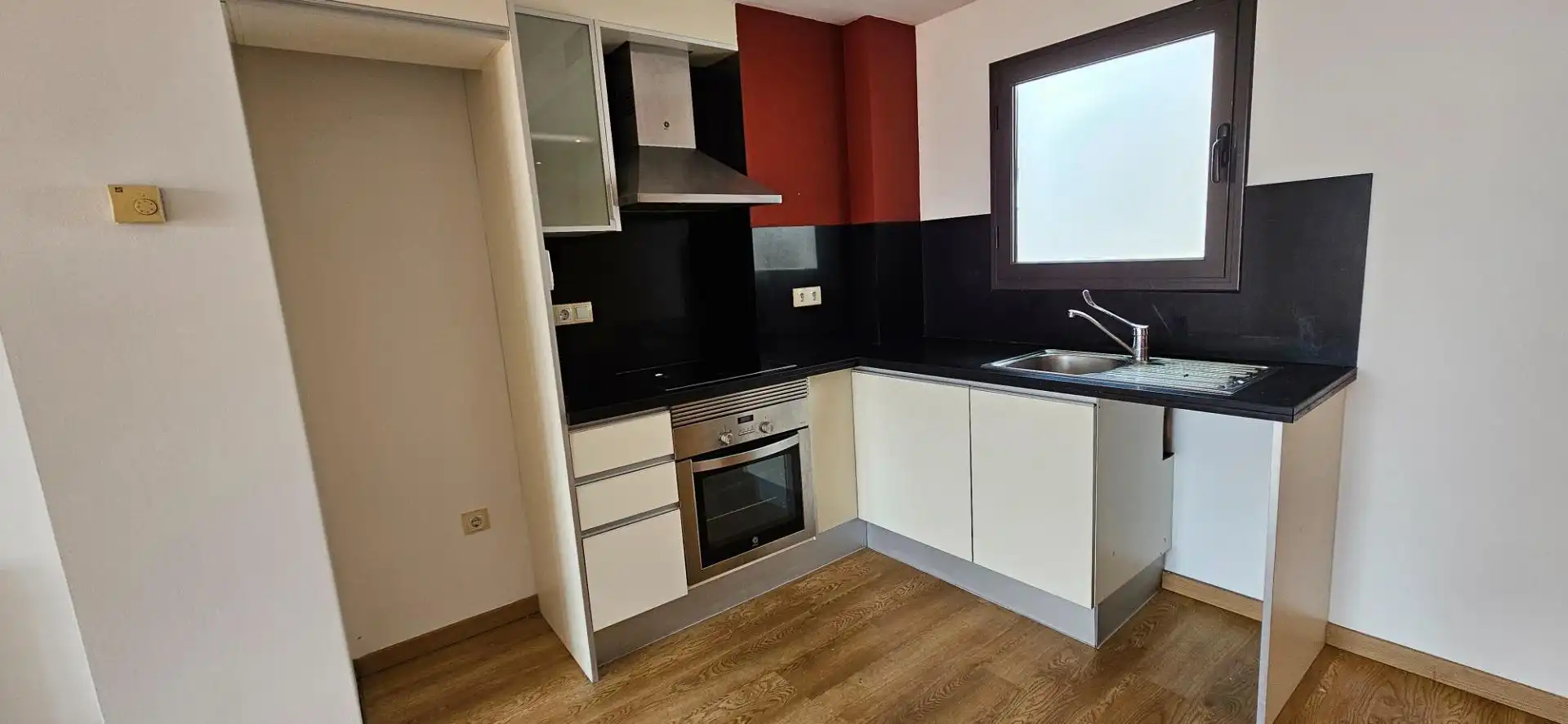 Cuina de Pis en venda en Barcelona amb Aire condicionat, Calefacció i Parquet
