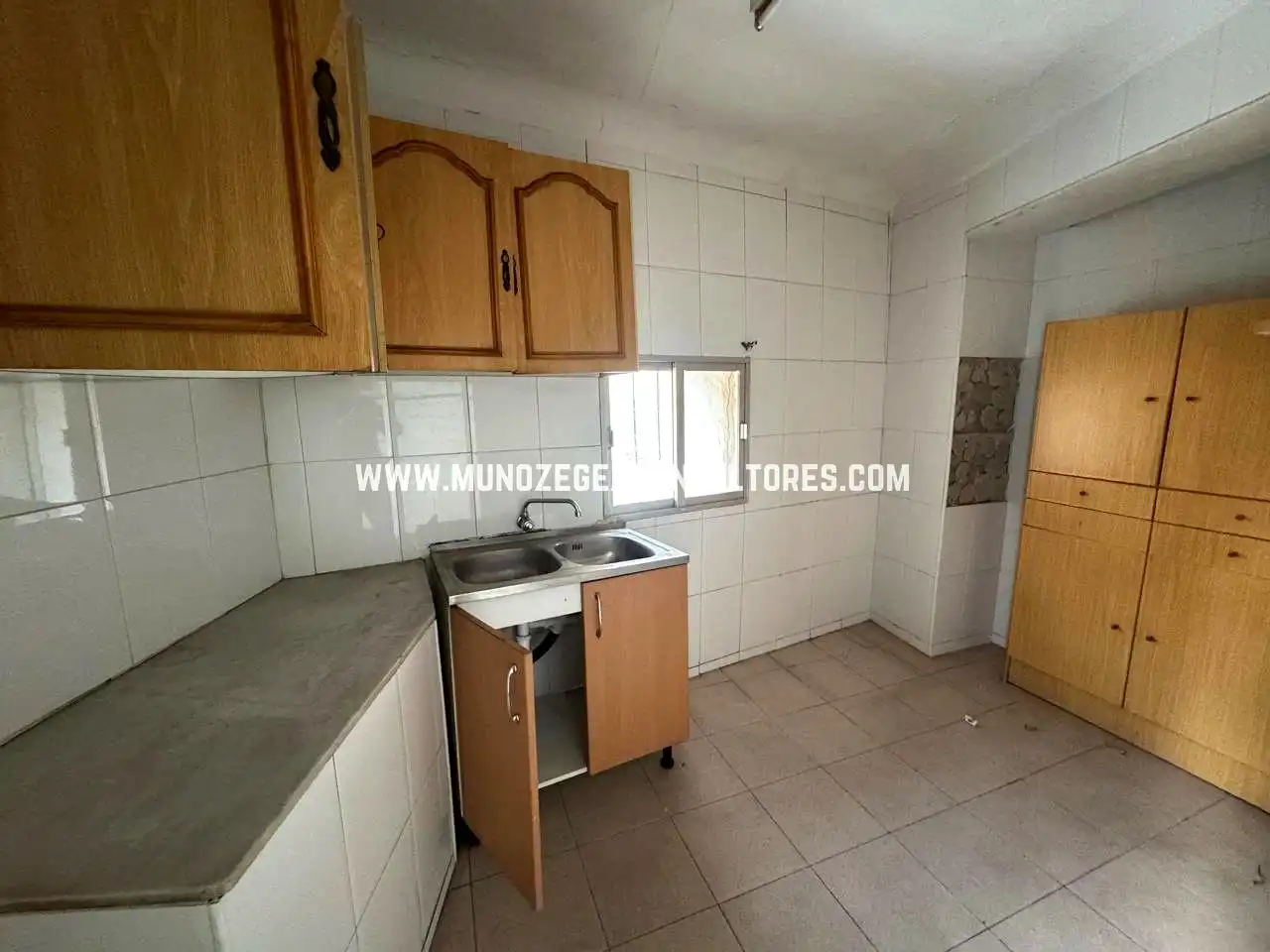 Kitchen of Houses for sale in Puente Genil
