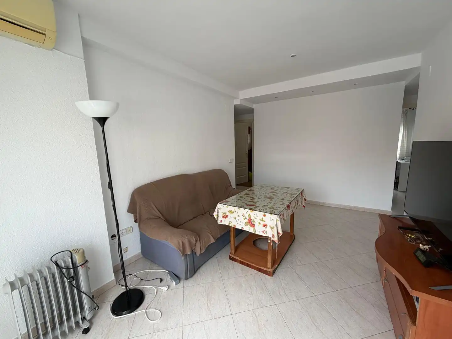 Living room of Flat for sale in Sevilla