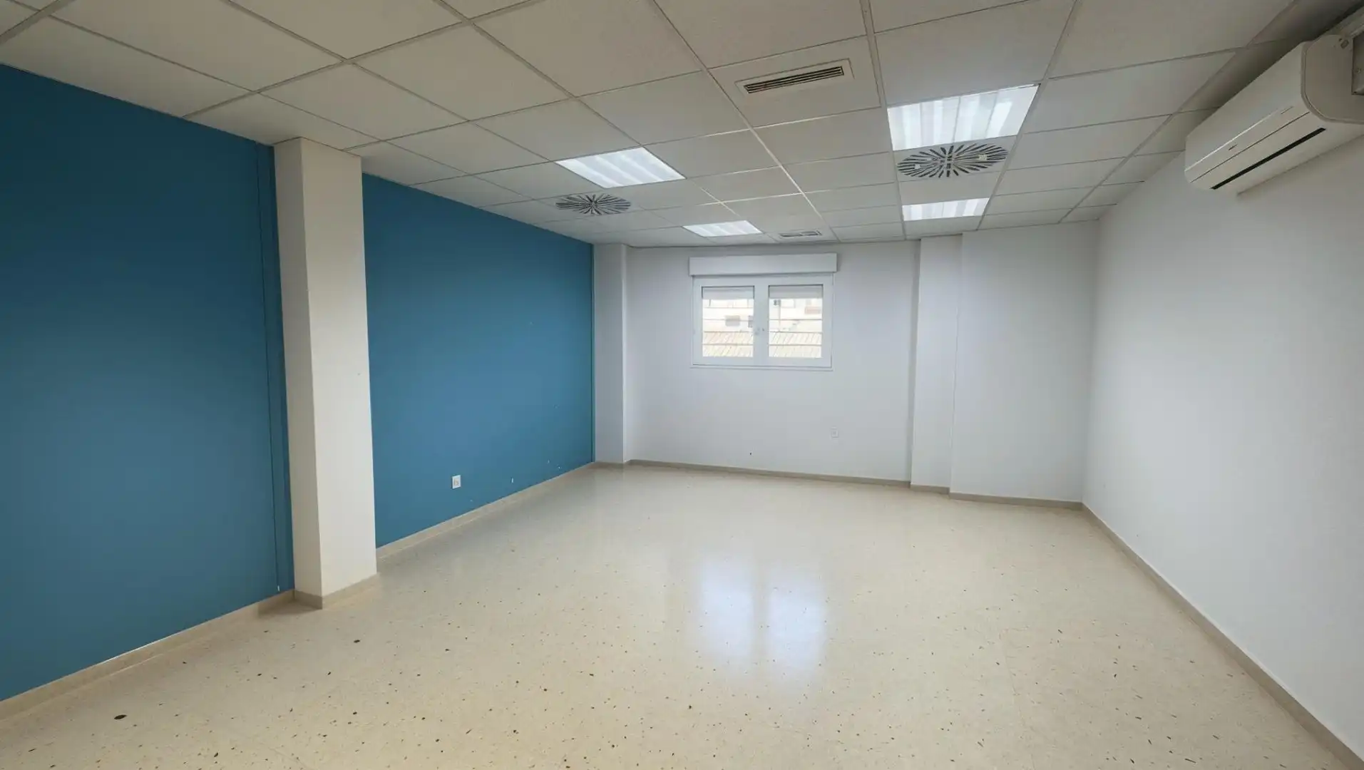 Local comercial en venda a Benicalap, imagen 8