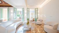 Living room of Flat for sale in  Barcelona Capital  with Air Conditioner, Heating and Terrace