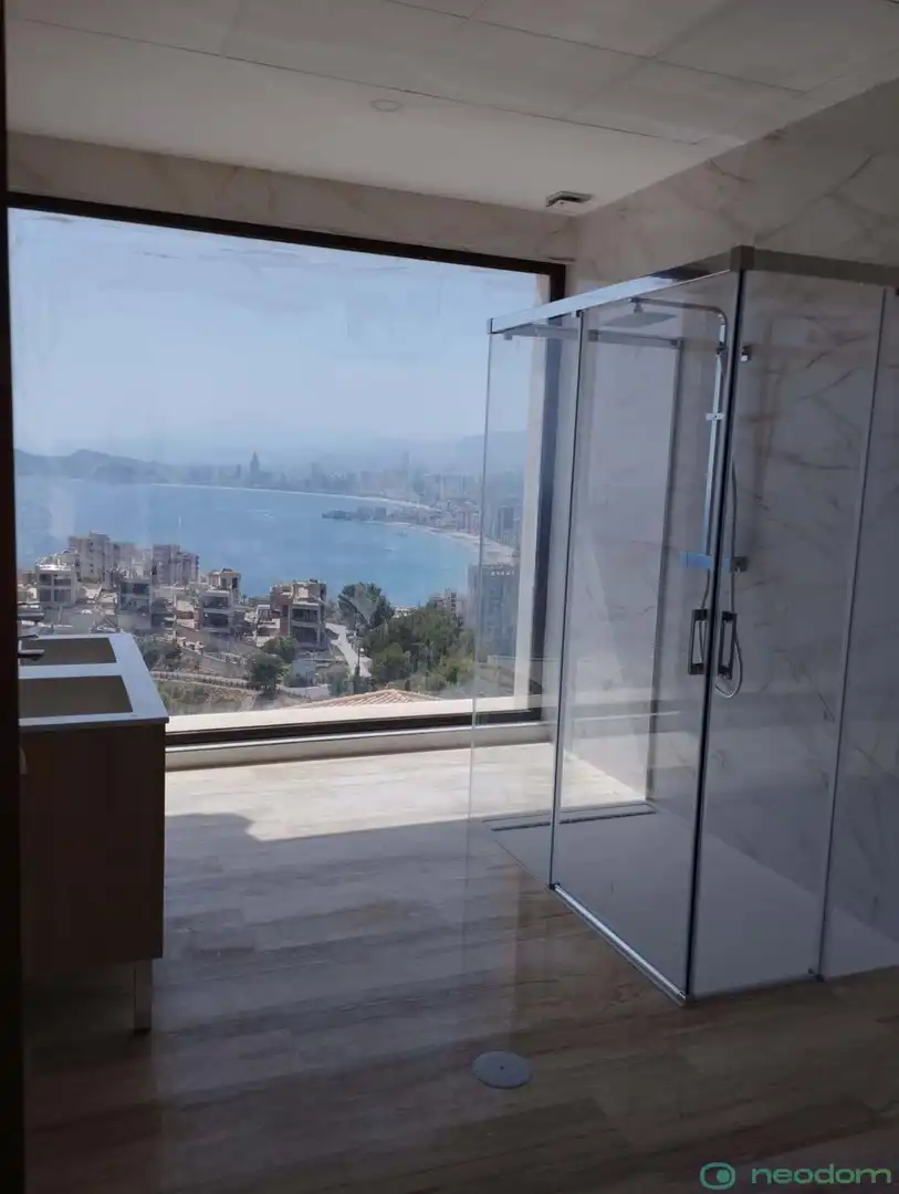 Bedroom of Flat for rent in Benidorm  with Air Conditioner, Terrace and Storage room