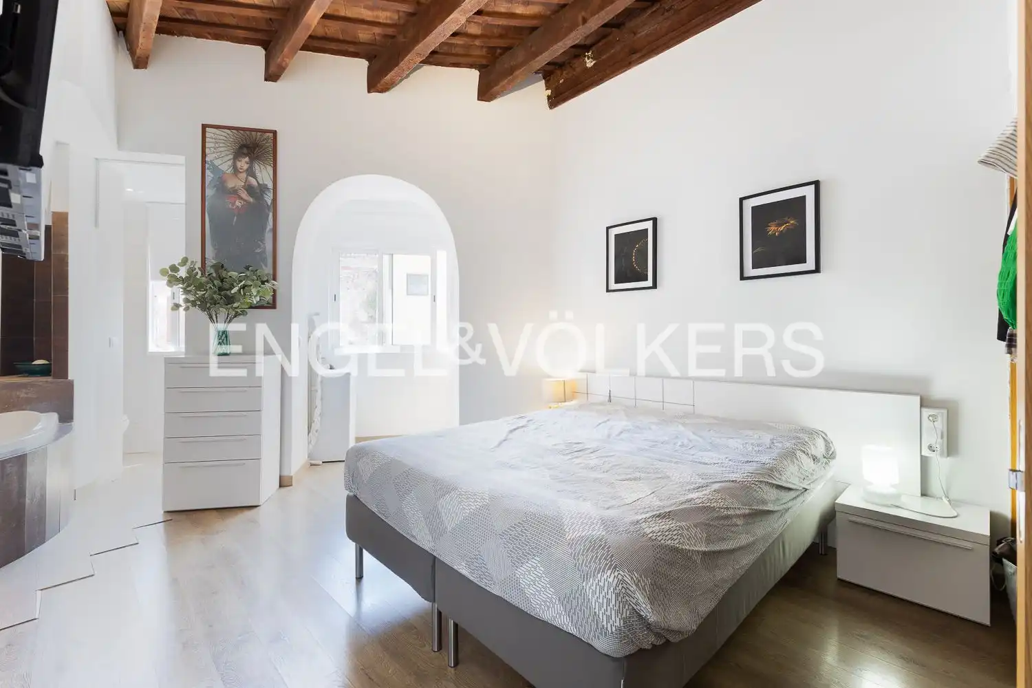 Schlafzimmer von Wohnung zum Verkauf in Valencia mit Klimaanlage, Heizung und Balkon