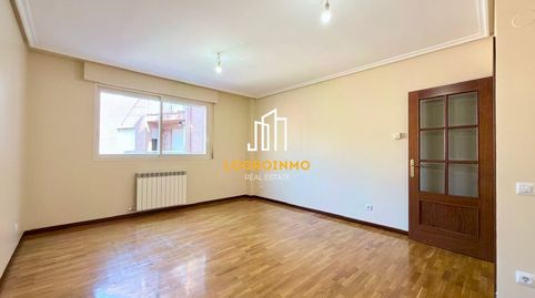 Photo 3 of Flat for sale in Lardero, La Rioja
