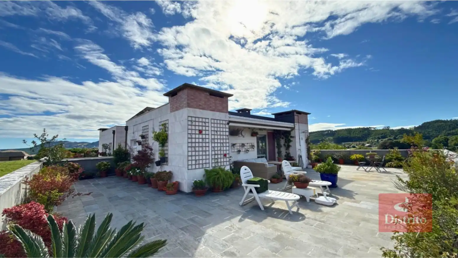 Terraza de Ático en venta en Miengo con Calefacción, Terraza y Trastero