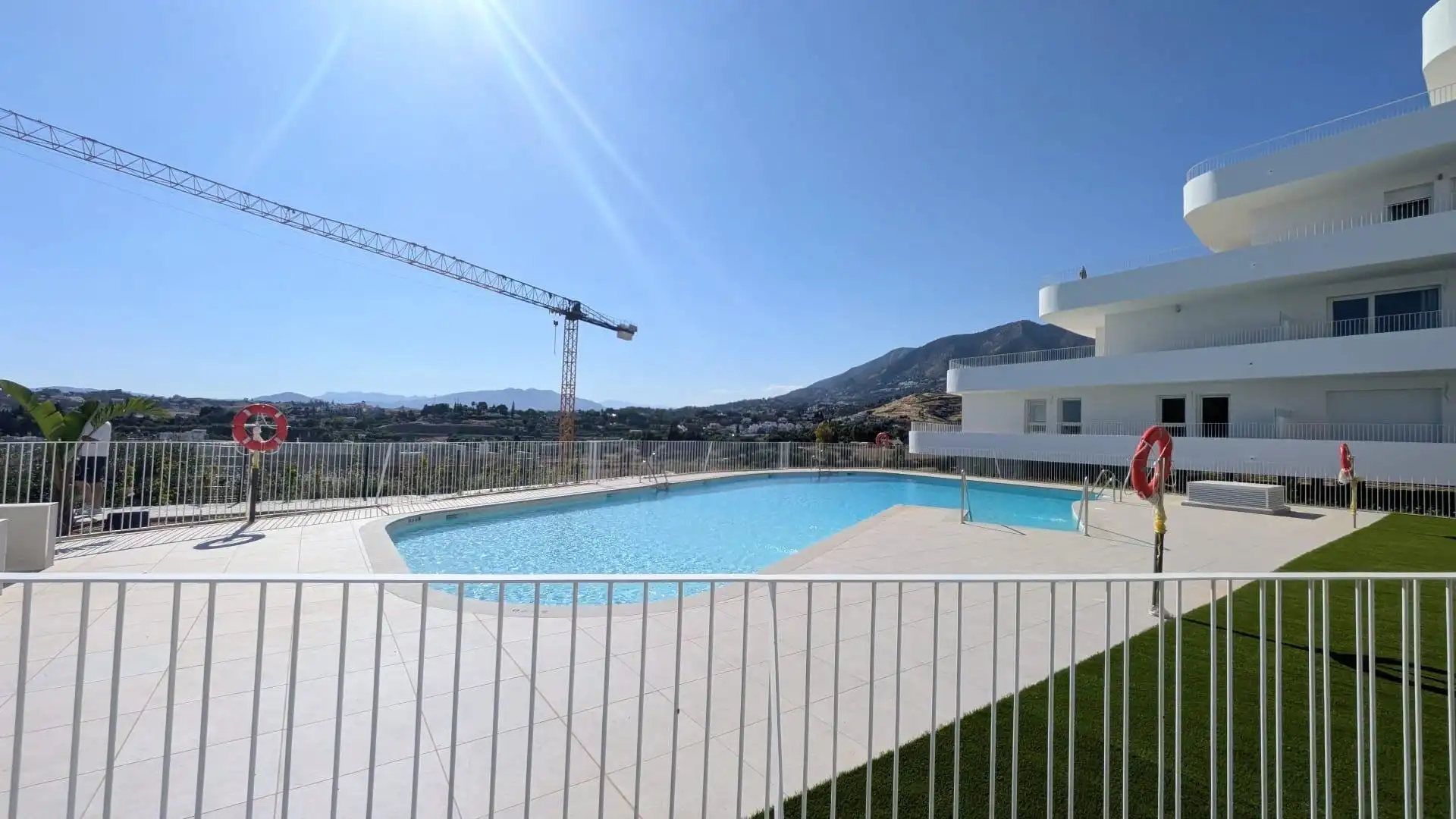 Piscina de Ático de alquiler en Fuengirola con Aire acondicionado, Calefacción y Terraza