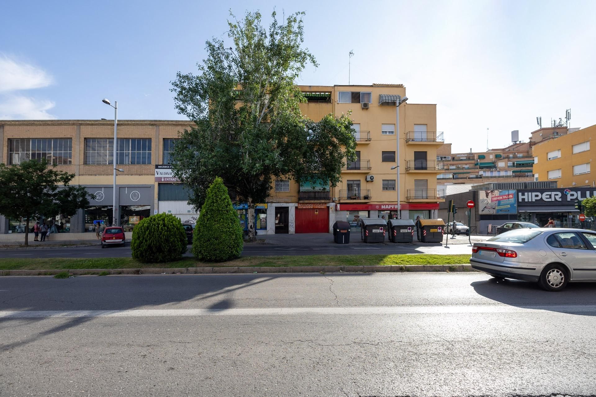 Vista exterior de Pis en venda en  Granada Capital amb Terrassa