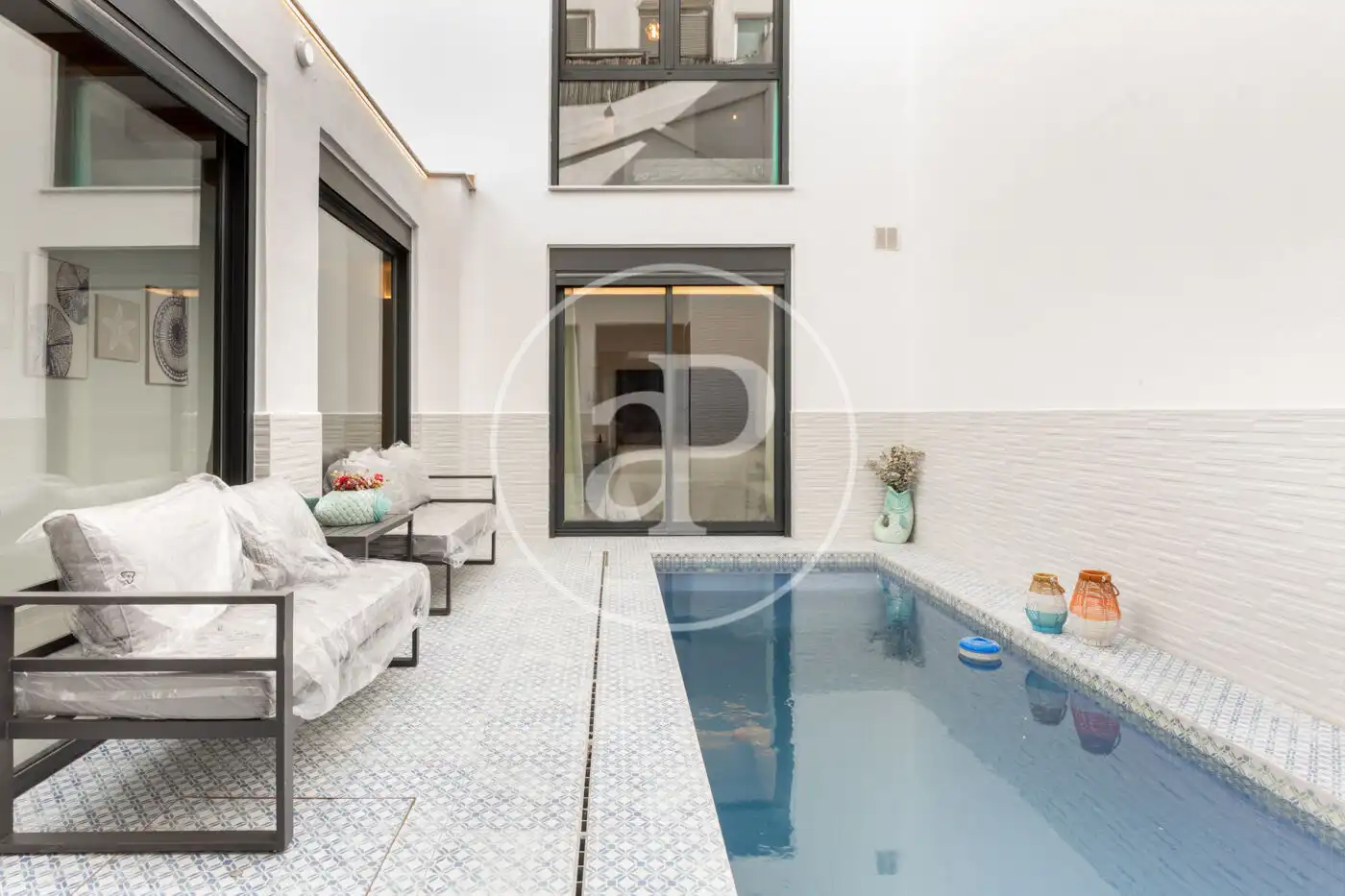 Piscina de Dúplex en venda en Valencia amb Aire condicionat, Calefacció i Jardí privat