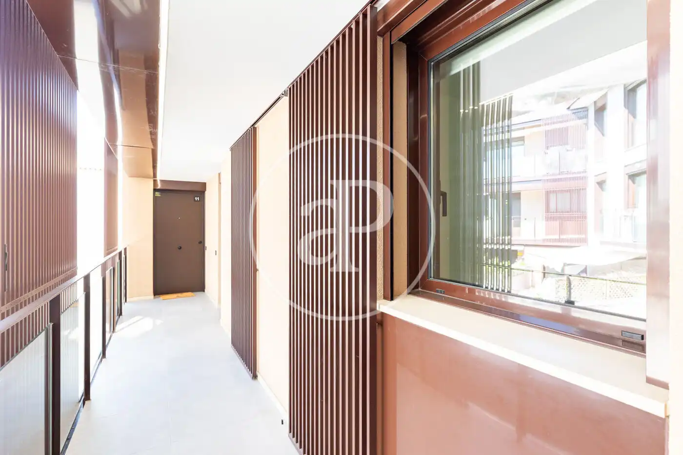 Wohnung zum Verkauf in Barcelona mit Klimaanlage, Heizung und Terrasse